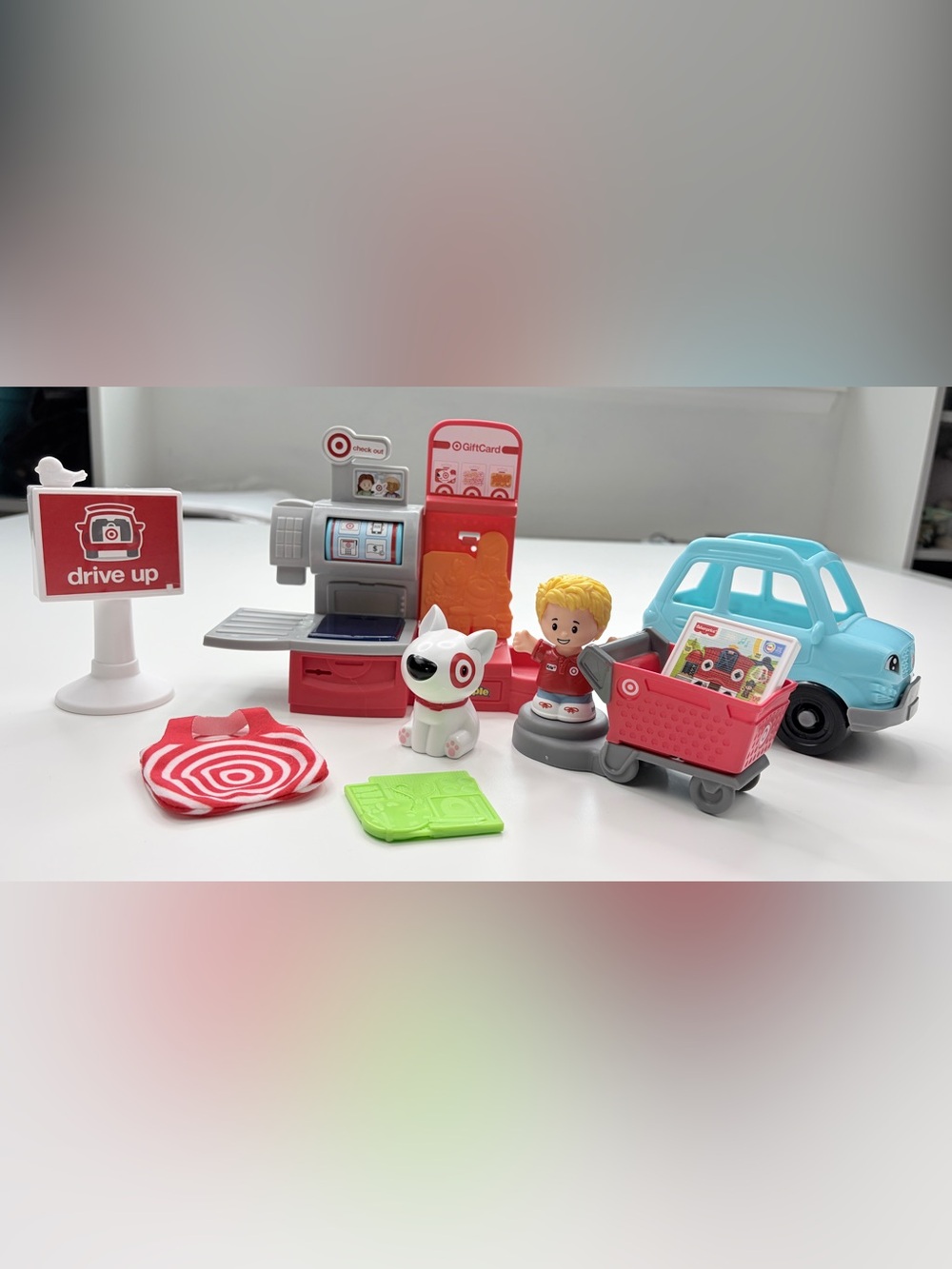 Fisher-Price Little People Target Run Playset GUC